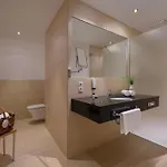 Ifa & Hotel