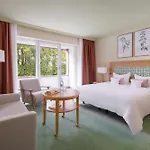 Ifa & Hotel