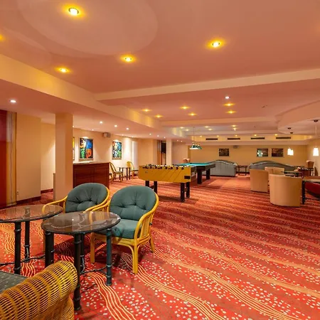 Ifa & Hotel