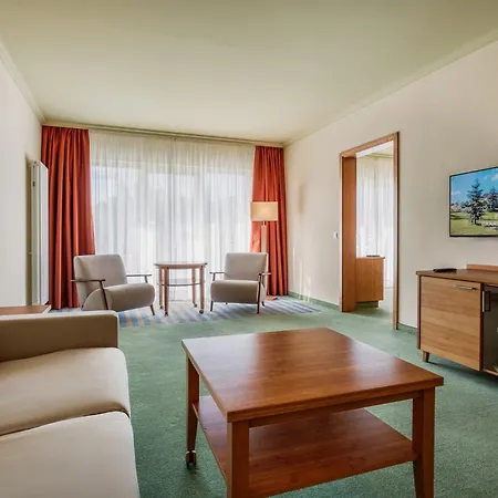 Hotel Ifa & 4*