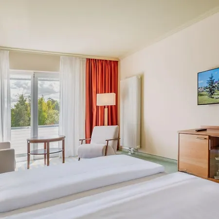 Hotell Ifa & 4*